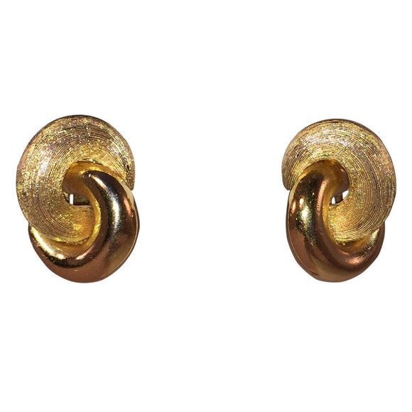 Christian Dior Textured Interlocking Rings Earring - Picture 1 of 4